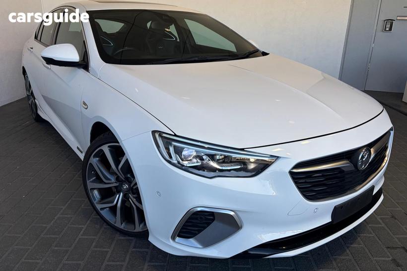 White 2018 Holden Commodore Liftback Vxr (5Yr)