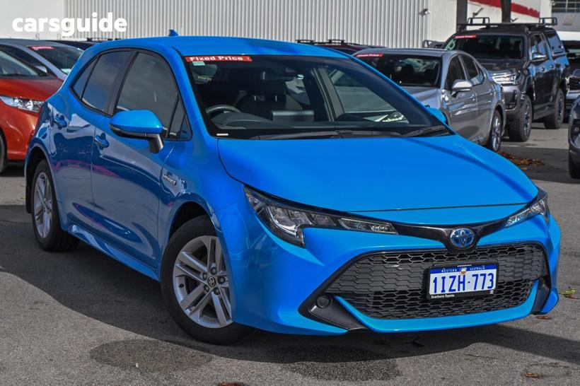 Blue 2020 Toyota Corolla Hatchback Ascent Sport (Hybrid)