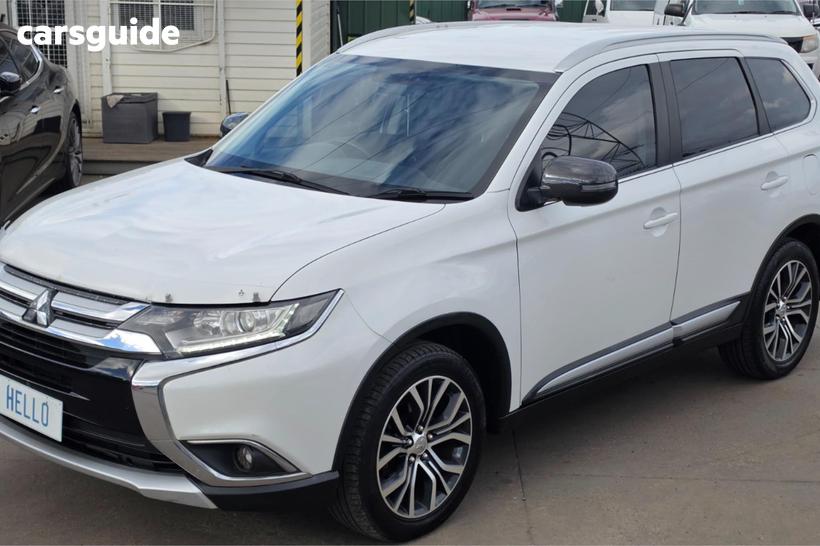 White 2015 Mitsubishi Outlander Wagon Xls (4X4)