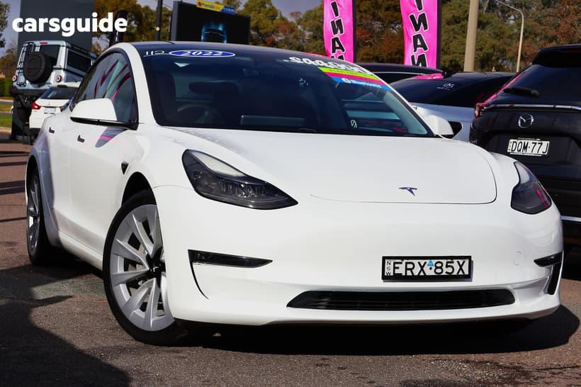 White 2022 Tesla Model 3 Sedan Long Range