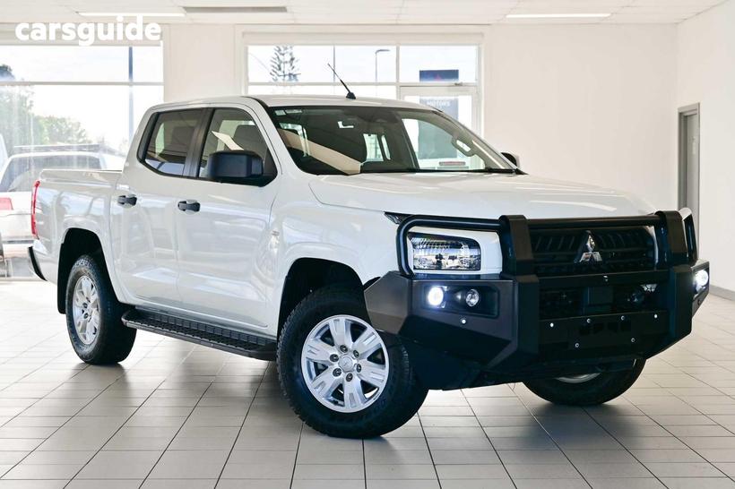 White 2024 Mitsubishi Triton Double Cab Pick Up Glx+ (4X4)