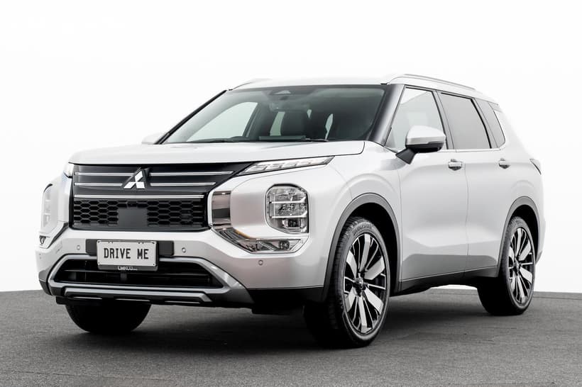 Silver 2025 Mitsubishi Outlander Wagon Aspire 7 Seat (2Wd)