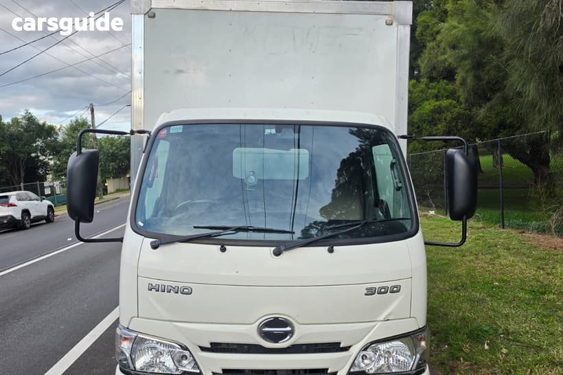 White 2022 Hino OTHER Commercial