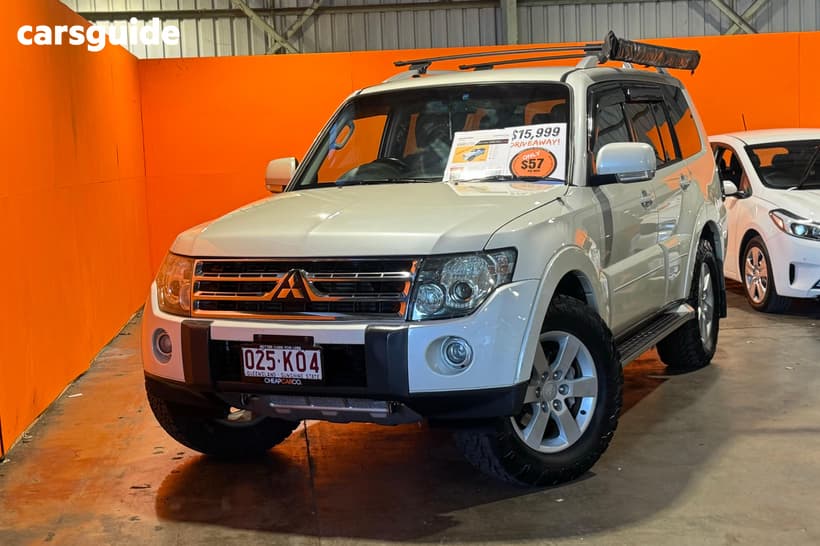 White 2008 Mitsubishi Pajero Wagon Vr-X Lwb (4X4)