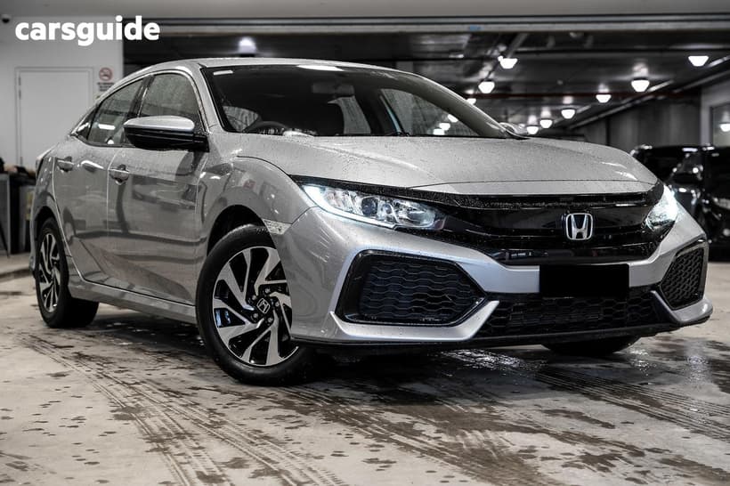 Silver 2018 Honda Civic Hatchback Vti