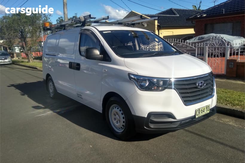 White 2018 Hyundai Iload Van 3S Liftback