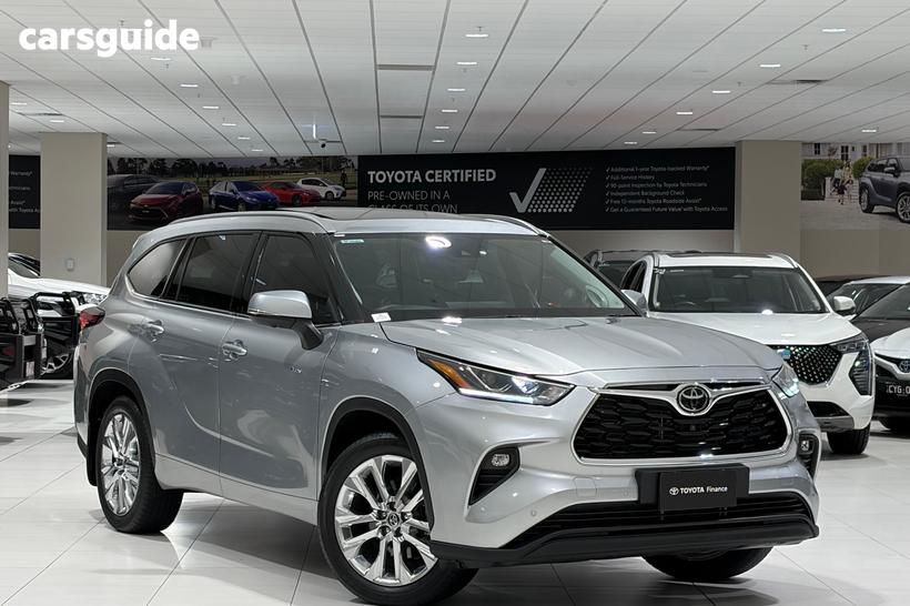 Silver 2025 Toyota Kluger Wagon Grande Hybrid Awd