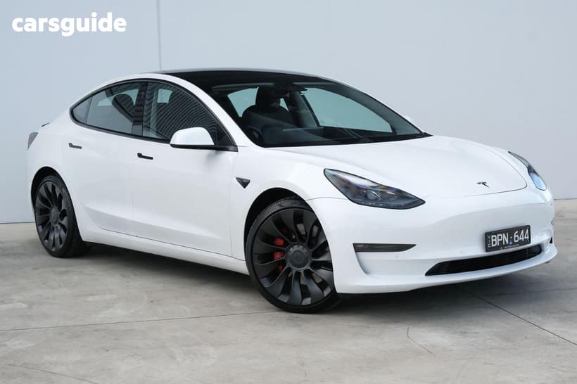 White 2021 Tesla Model 3 Sedan Performance