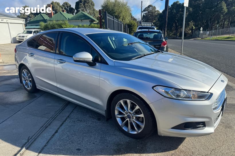 Silver 2015 Ford Mondeo Hatchback Ambiente
