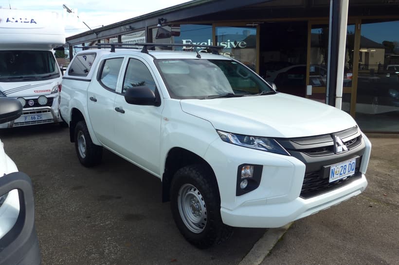 White 2021 Mitsubishi Triton Double Cab Pick Up Glx Adas (4X4)