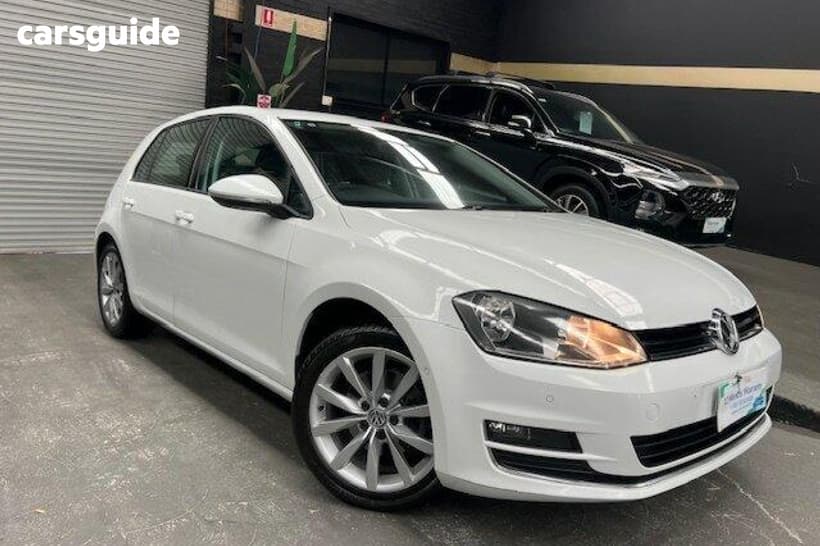 White 2017 Volkswagen Golf Hatchback 110 Tsi Highline