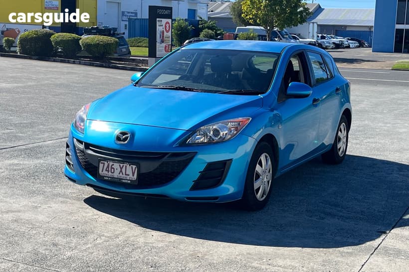 Blue 2010 Mazda 3 Hatchback Neo
