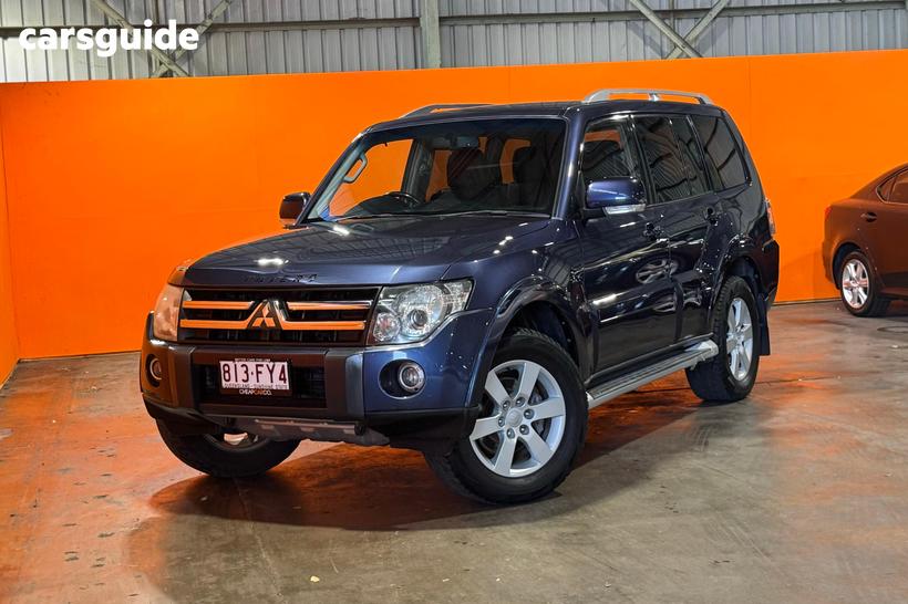 Blue 2008 Mitsubishi Pajero SUV VR-X