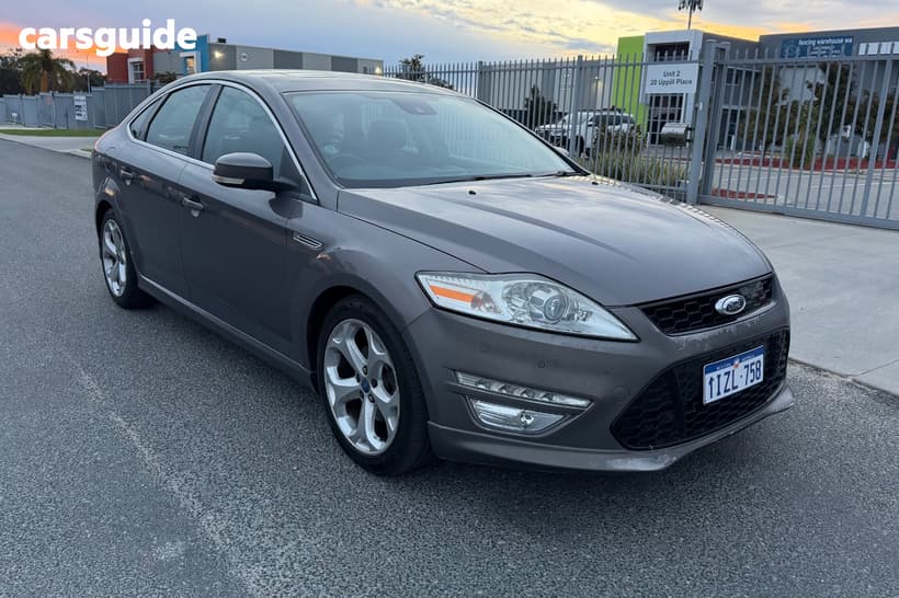 Grey 2011 Ford Mondeo Hatchback Titanium