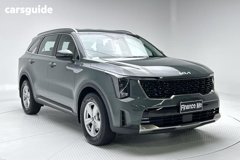 Green 2025 Kia Sorento Wagon S 7 Seat