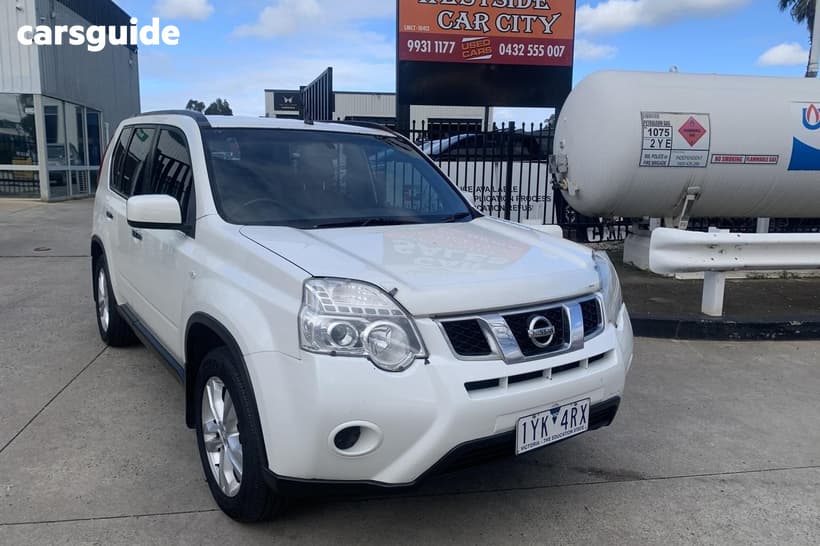 White 2011 Nissan X-Trail SUV ST