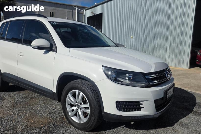 White 2011 Volkswagen Tiguan Wagon 132 Tsi (4X4)