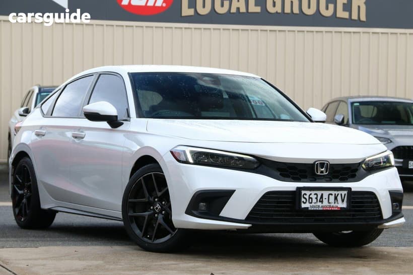 White 2021 Honda Civic Hatchback Vti-Lx