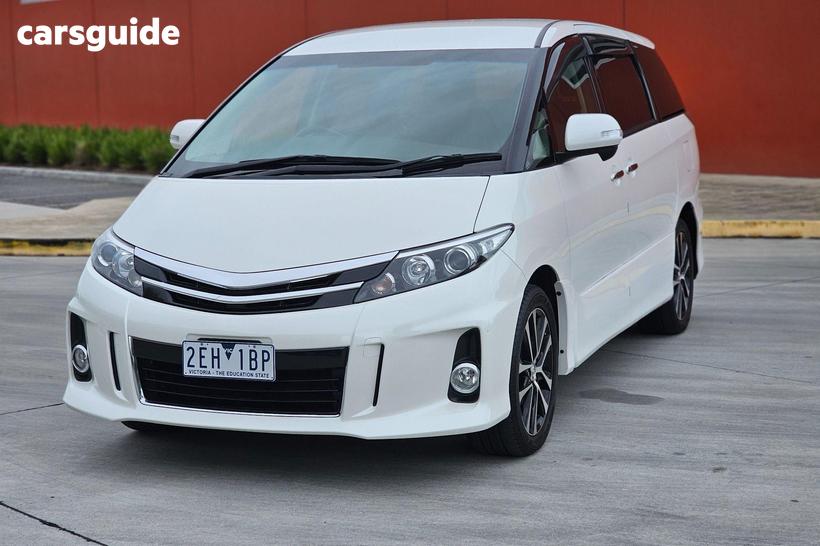 White 2014 Toyota Estima SUV AERAS