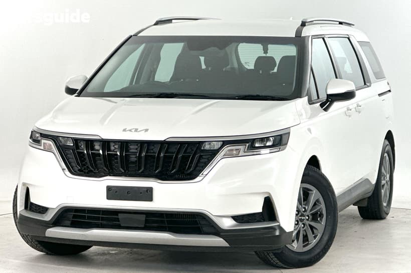 White 2023 Kia Carnival Wagon Si