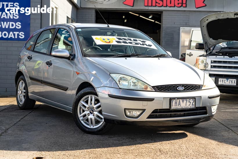 Silver 2004 Ford Focus Hatchback Sr