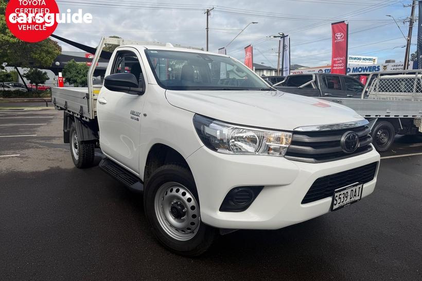White 2023 Toyota Hilux Cab Chassis Sr (4X4)