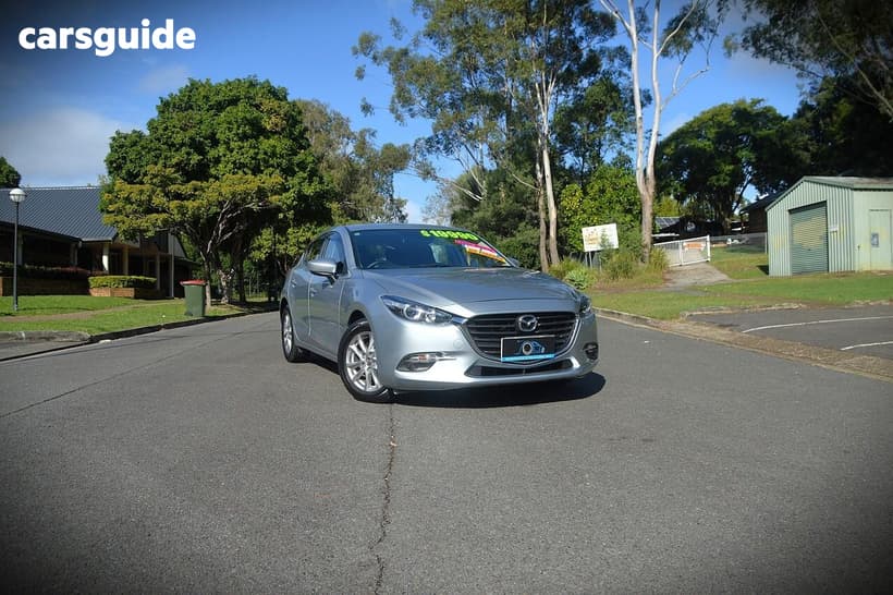 Silver 2017 Mazda 3 Hatchback Maxx