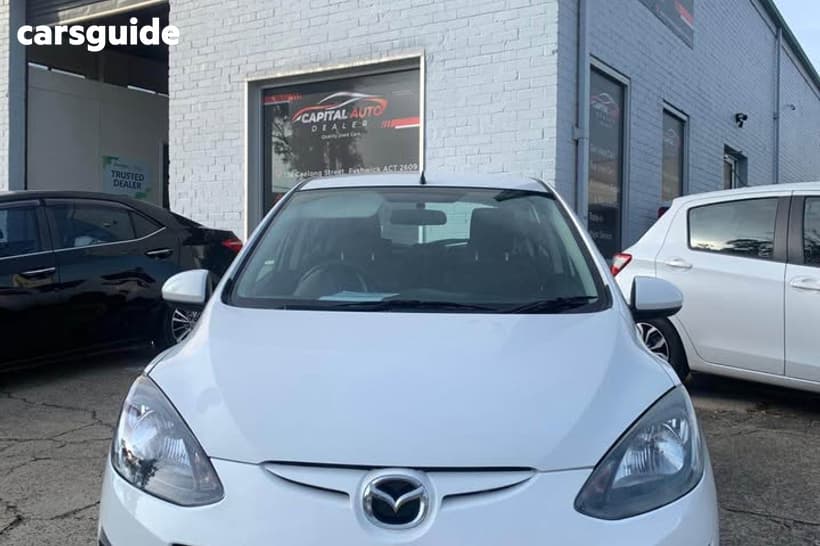 White 2013 Mazda 2 Hatchback Neo