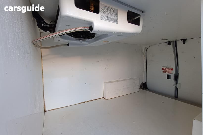 White 2022 LDV G10+ Van Barn Door