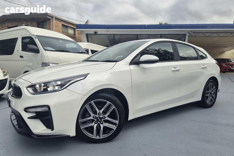 White 2019 Kia Cerato Hatchback Sport+ Safety Pack