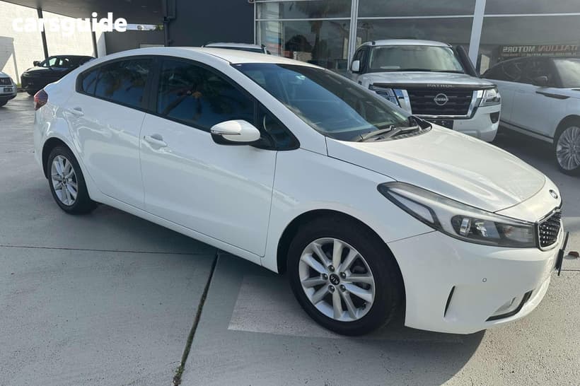 White 2016 Kia Cerato Sedan S Premium