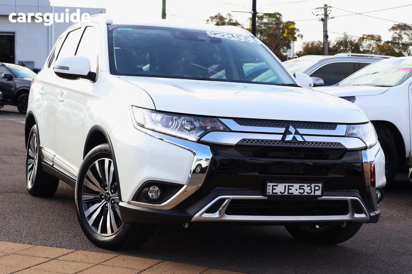 White 2020 Mitsubishi Outlander Wagon Ls 7 Seat (2Wd)