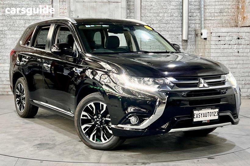 Black 2017 Mitsubishi Outlander Wagon Exceed Phev (Hybrid)