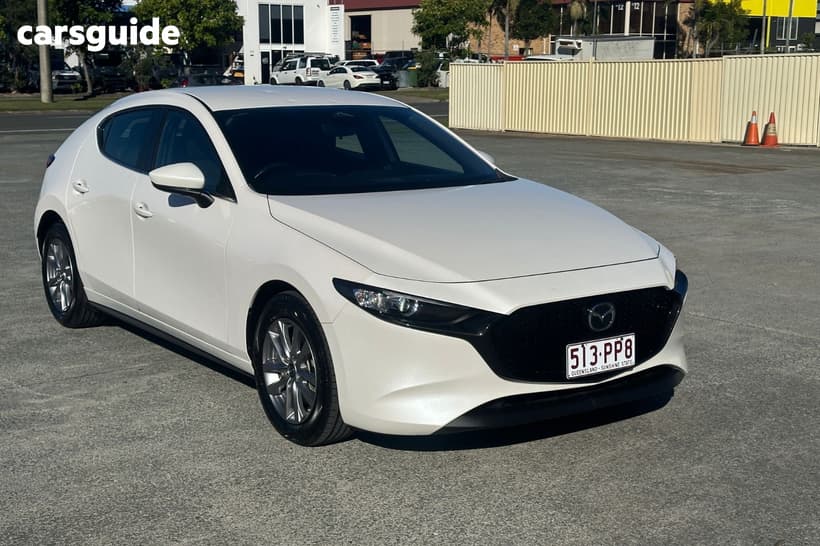 White 2024 Mazda 3 Hatchback G20 Pure