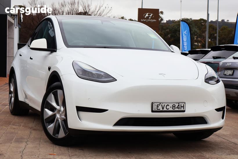 White 2022 Tesla Model Y Wagon Rear-Wheel Drive