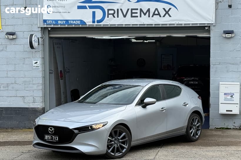 Silver 2021 Mazda 3 Hatchback G20 Evolve