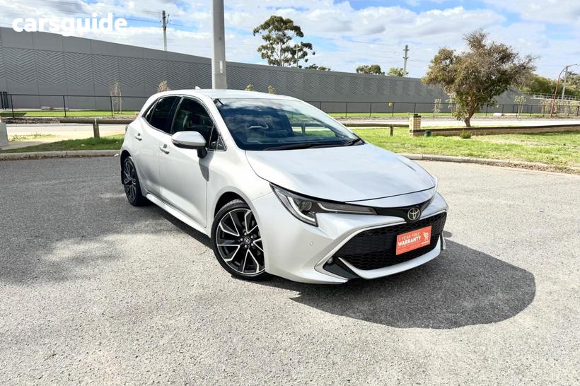 Silver 2020 Toyota Corolla Hatchback Zr