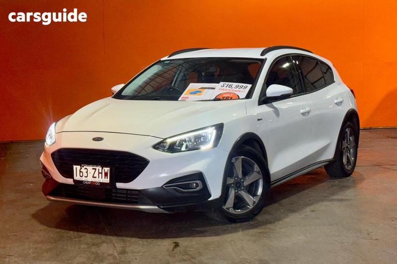 White 2019 Ford Focus Hatchback Active