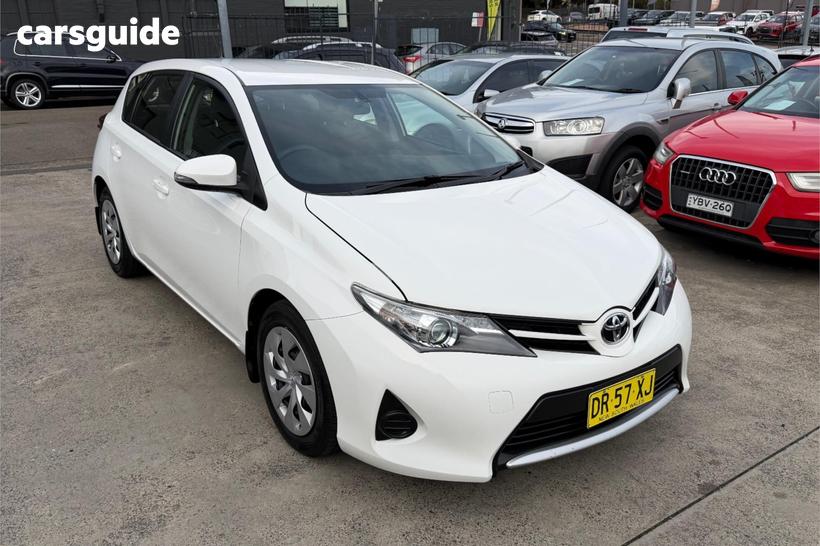 White 2015 Toyota Corolla Hatchback Ascent