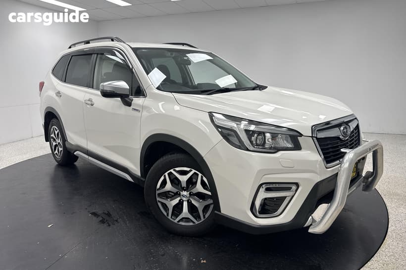 White 2020 Subaru Forester Wagon 2.0E-L Hybrid (Awd)