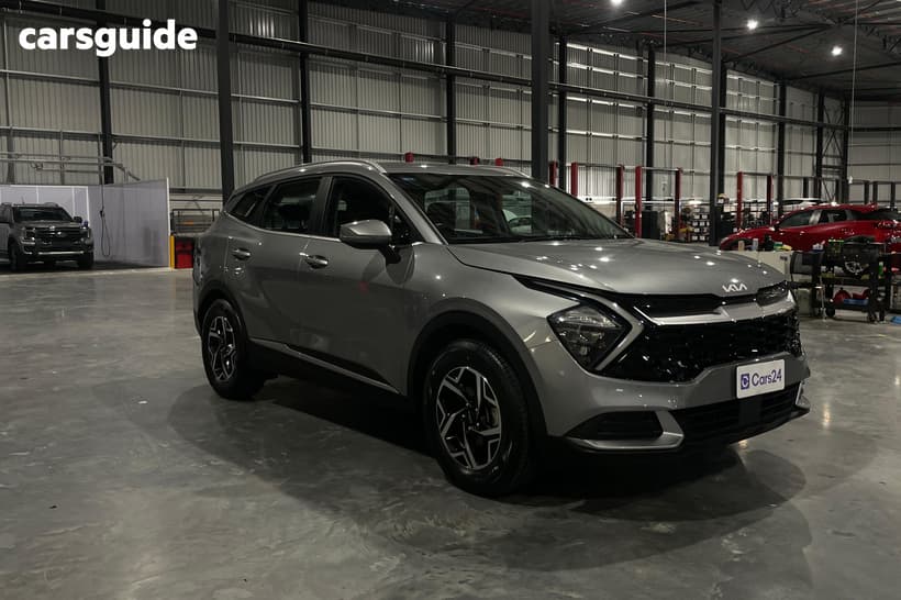 Grey 2024 Kia Sportage SUV