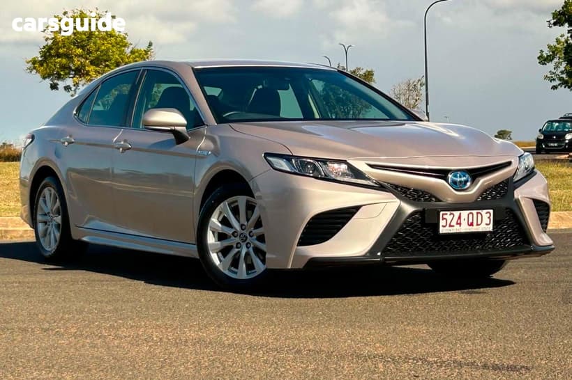 Gold 2019 Toyota Camry Sedan Ascent Sport (Hybrid)
