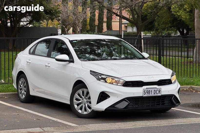White 2024 Kia Cerato Sedan S