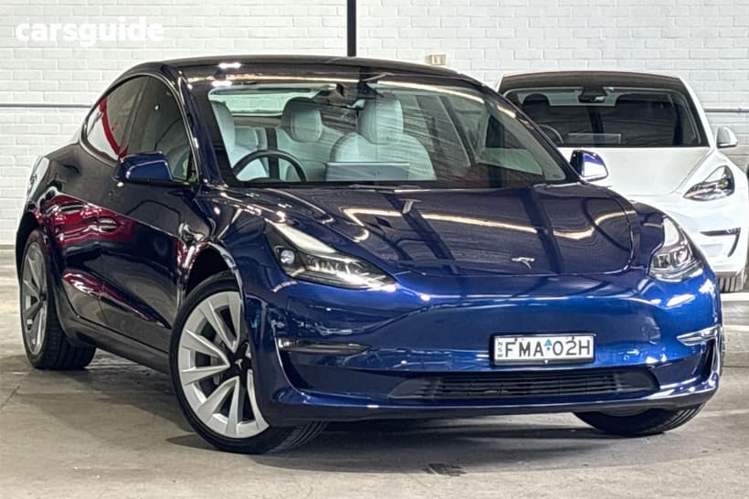 Blue 2022 Tesla Model 3 Sedan Long Range