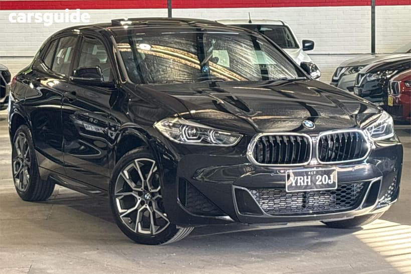 Black 2022 BMW X2 Wagon Sdrive18I