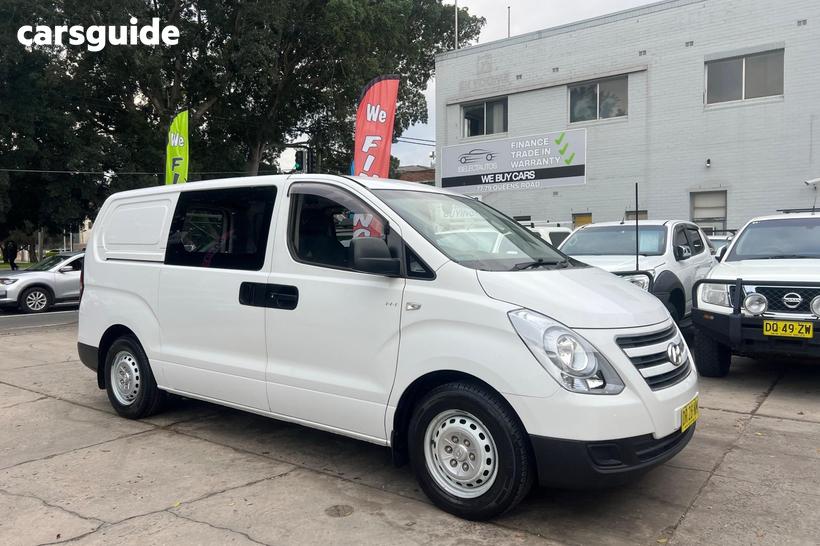 White 2017 Hyundai Iload Van 3S Twin Swing