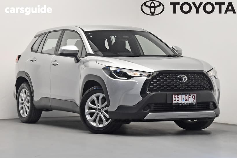 Silver 2025 Toyota Corolla Cross Wagon Gx 2Wd Hybrid