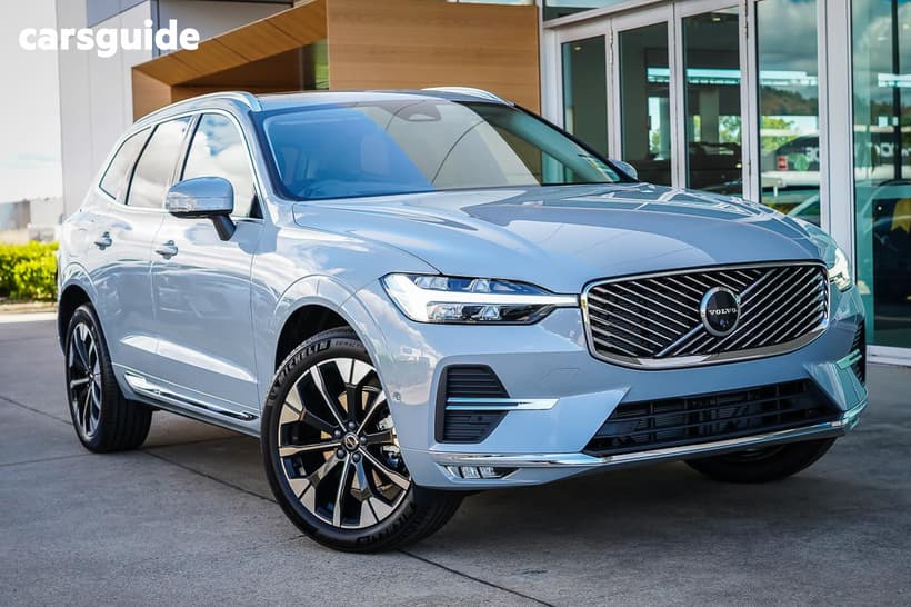 Grey 2026 Volvo XC60 Wagon Ultra B5 Dark