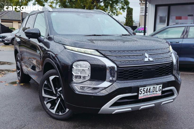 Black 2025 Mitsubishi Outlander Wagon Phev Exceed 5+2 Seat (Awd)