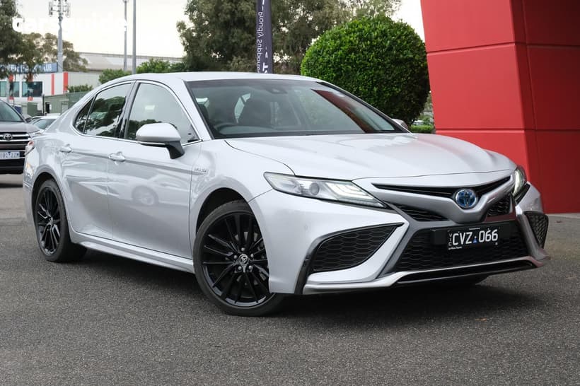 Silver 2023 Toyota Camry Sedan Sx Hybrid